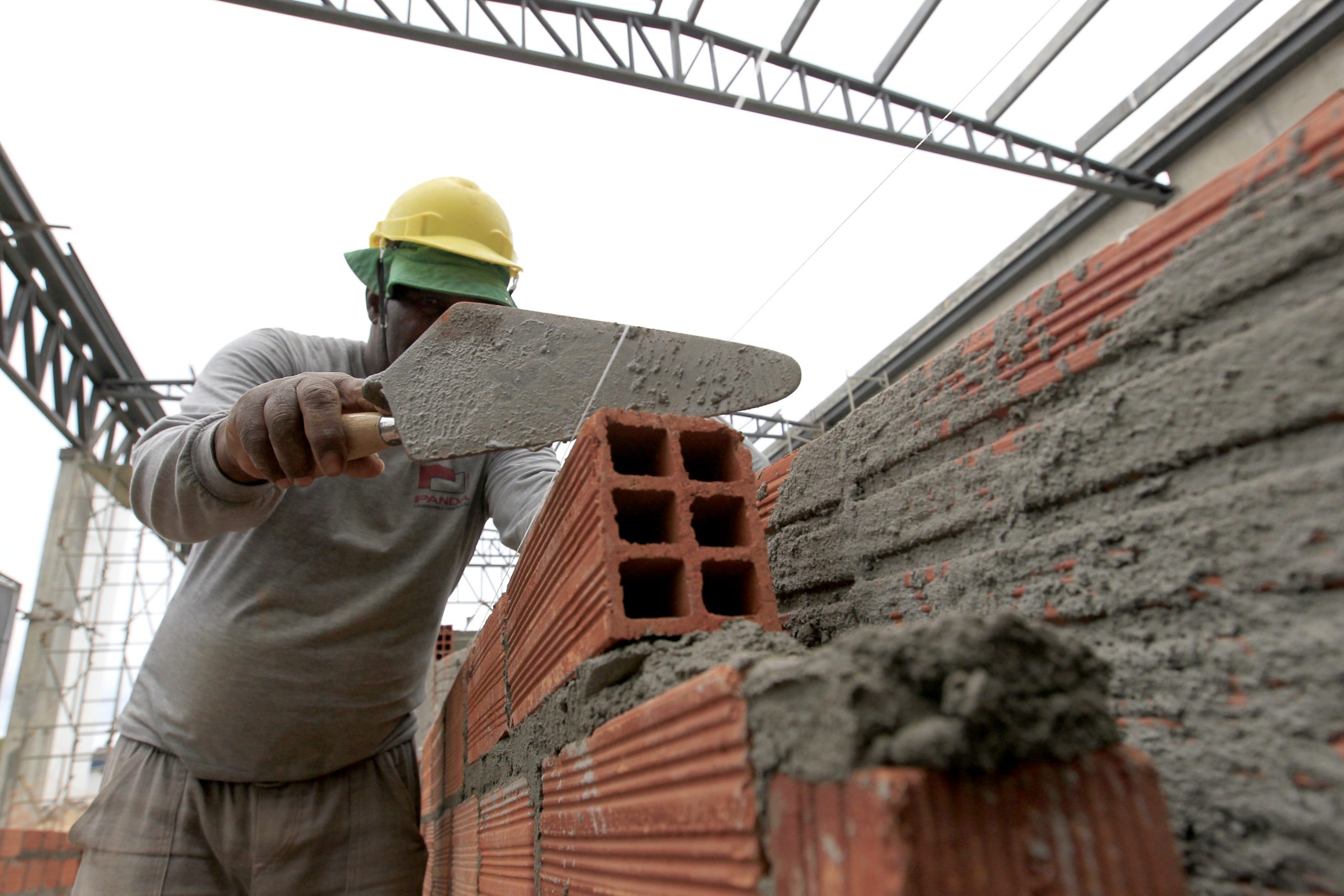 Especialização de mão de obra: conheça 6 cursos para pedreiros Especialização de mão de obra: conheça 6 cursos para pedreiros