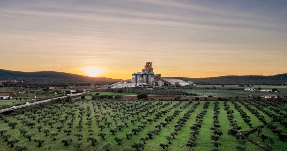Soluções sustentáveis que fazem a diferença: Votorantim Cimentos reduz as emissões globais de CO2 Soluções sustentáveis que fazem a diferença: Votorantim Cimentos reduz as emissões globais de CO2